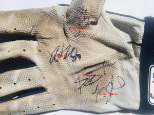 Boston Red Sox Multi Player Autographed Used Batting Glove - Sports Memorabilia