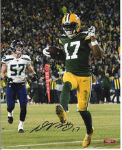 Davante Adams Autographed Green Bay Packers 8x10 Photograph