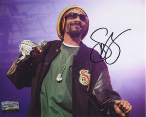 Snoop Dogg Autographed 8x10 Photograph