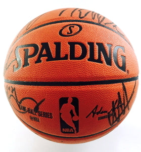 Cleveland Cavaliers 2014-15 Team Autographed Basketball - Sports Memorabilia